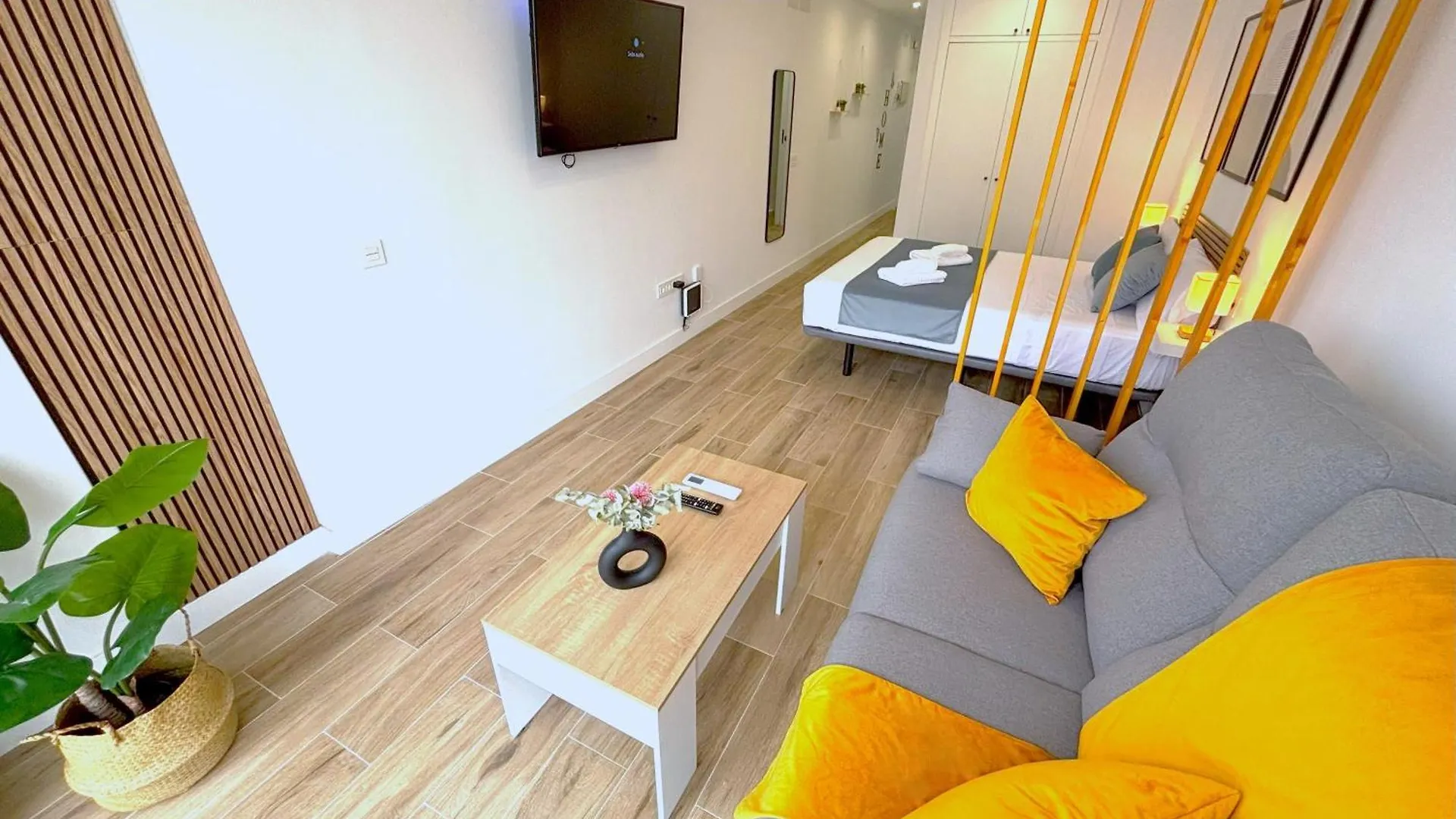 Evans Realty Bl Estudio Lujoso & Vistas Al Mar Torremolinos 0*,
