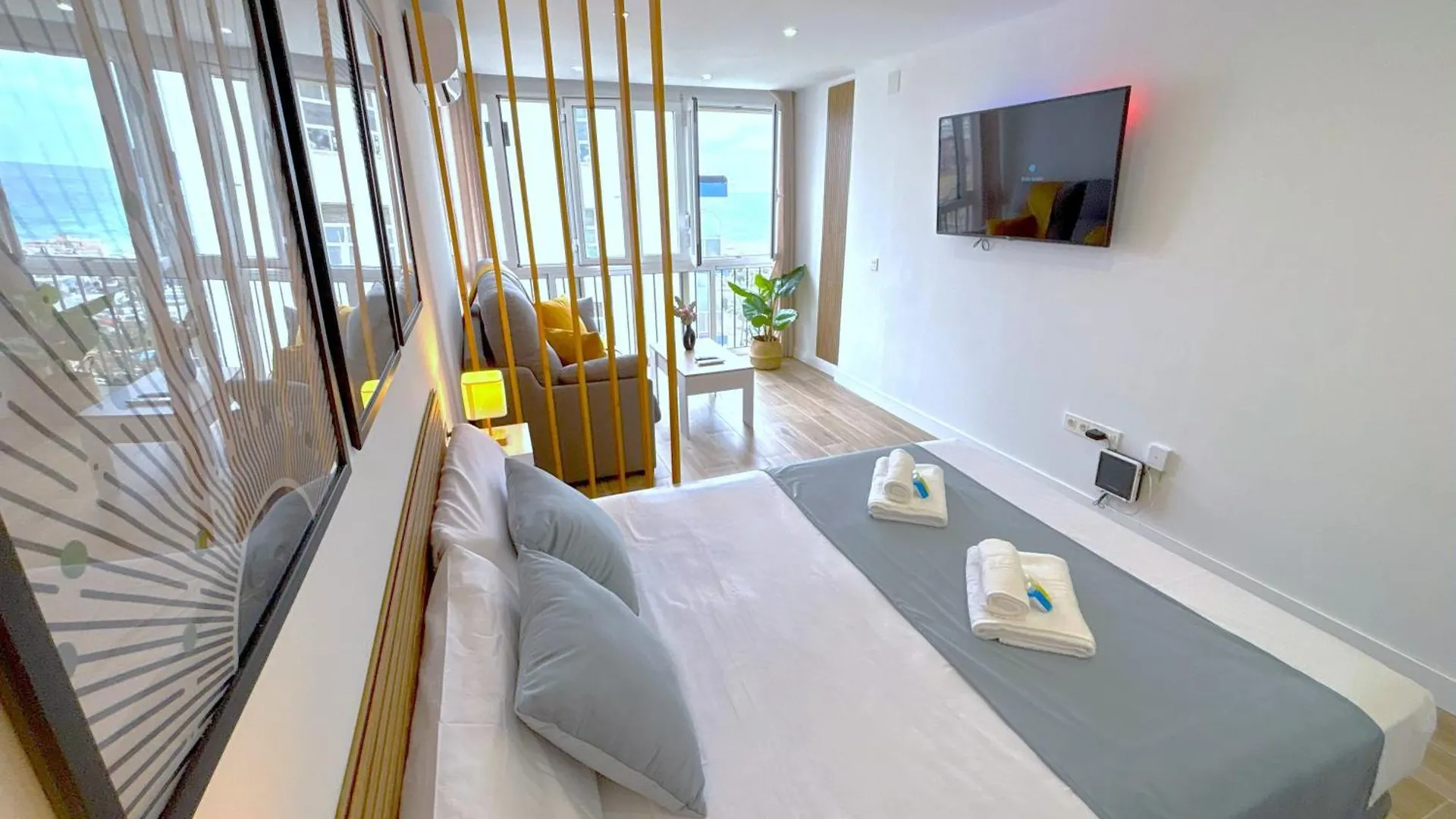 Evans Realty Bl Estudio Lujoso & Vistas Al Mar Torremolinos 0*,