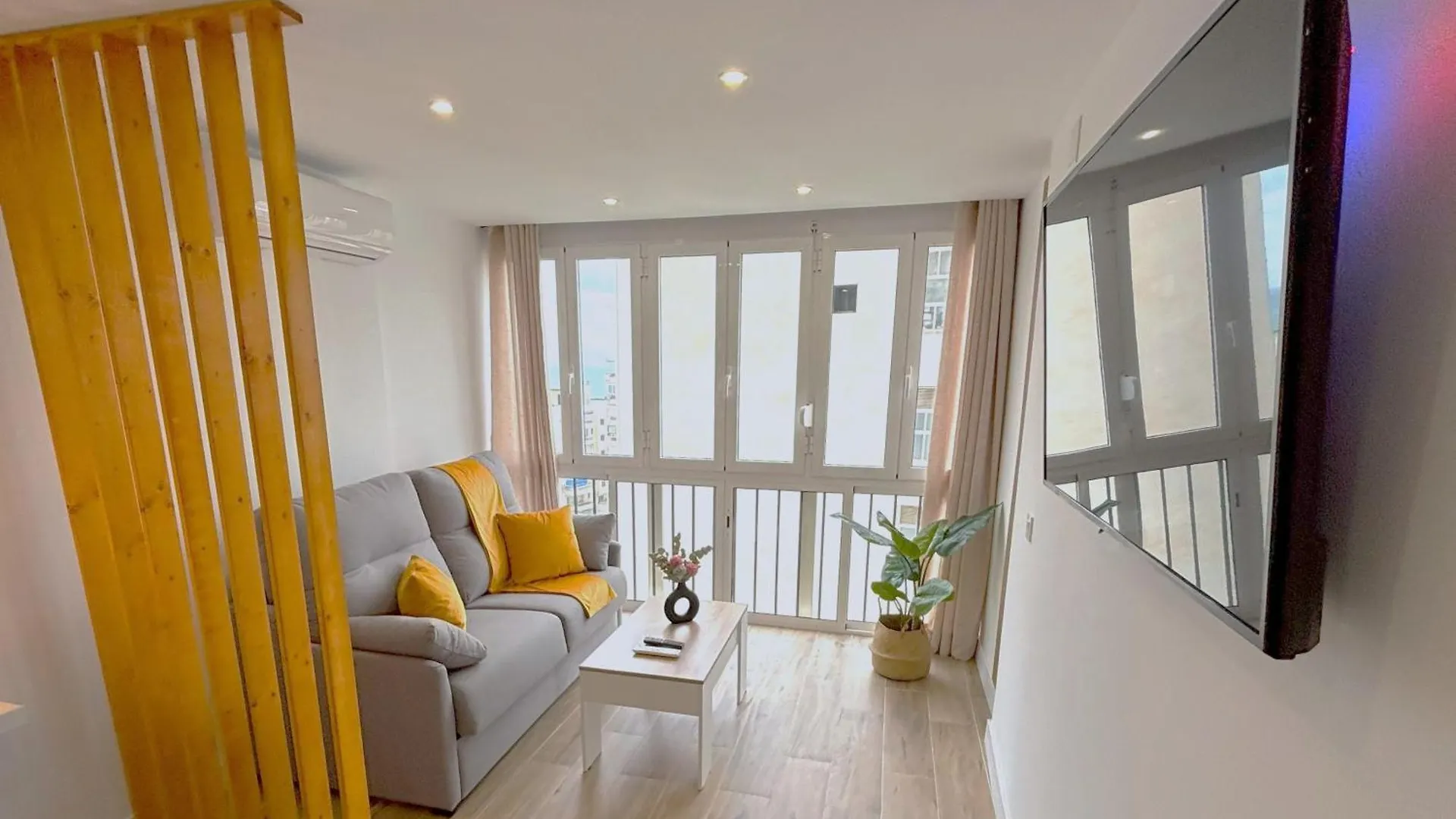 Apartment Evans Realty Bl Estudio Lujoso & Vistas Al Mar Torremolinos Spain